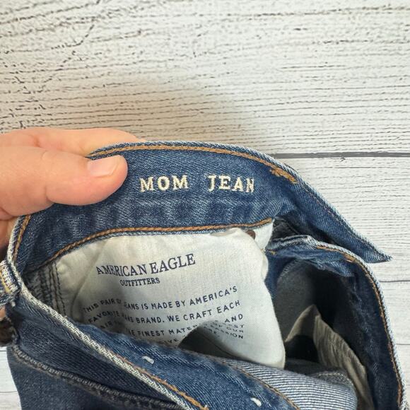 American Eagle Plus Size High Rise Mom Jeans Size 14 - Picture 9 of 10